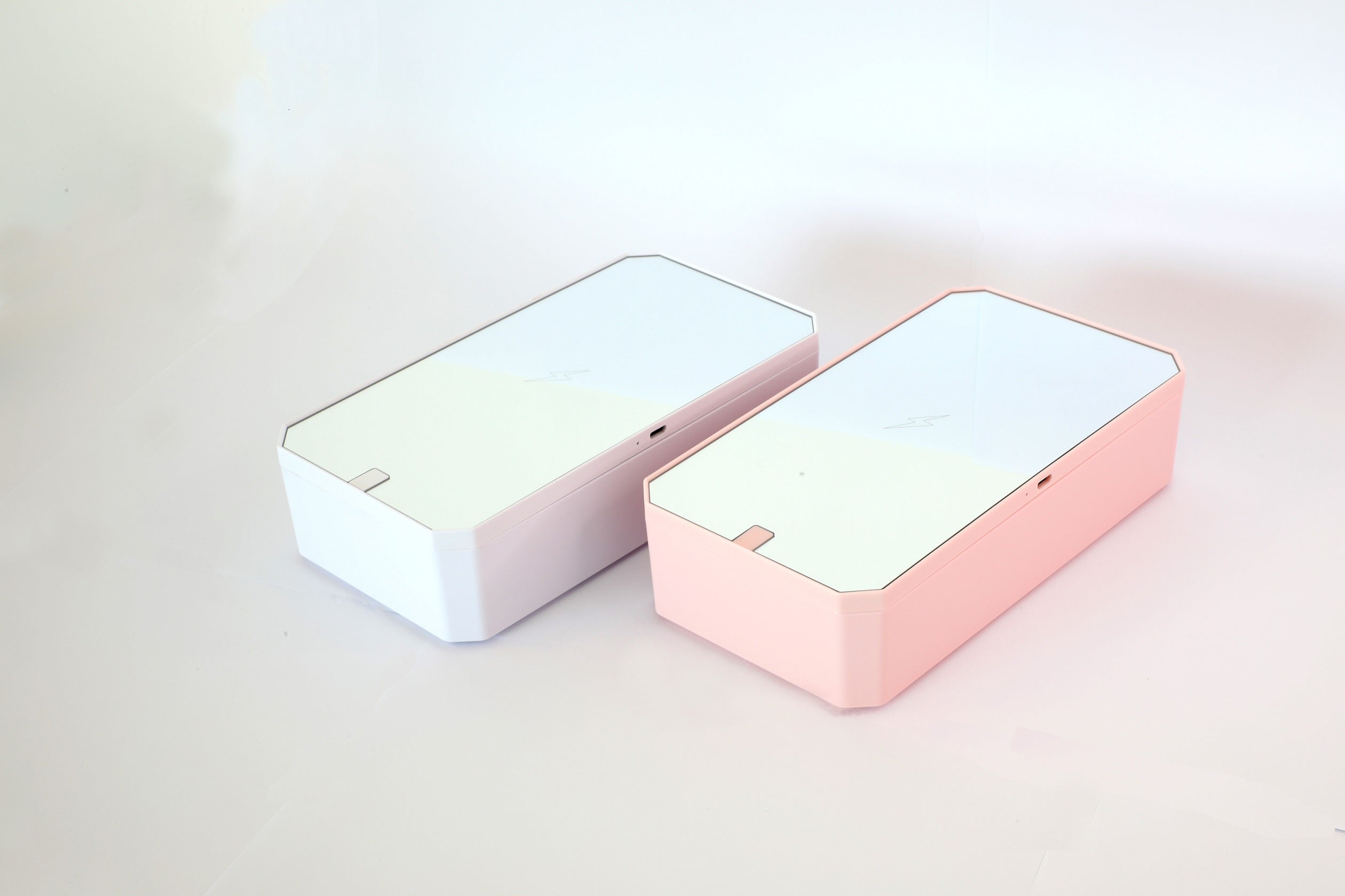 Q-Germs: UV Sterilization Box with Wireless Charging多功能紫外線消毒盒充電器 – A+ ...
